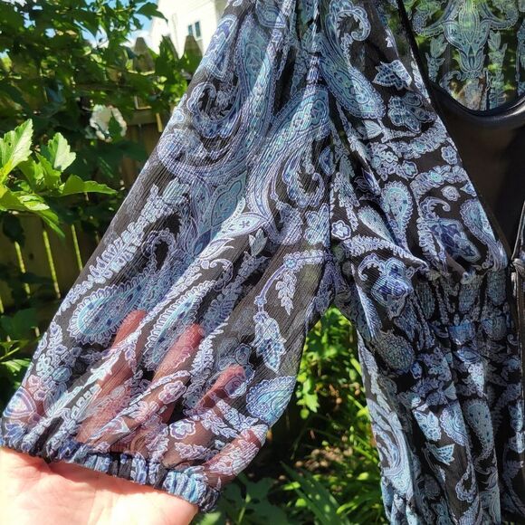 Blue and Black Paisley Blouse - Picture 4 of 12